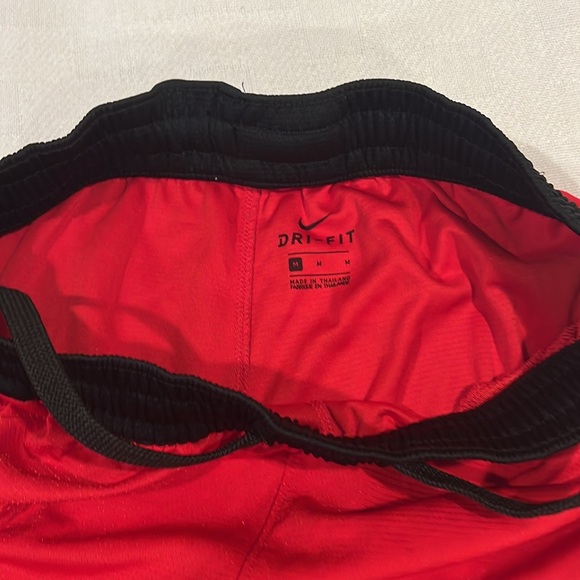 Nike red elite shorts - Picture 4 of 5